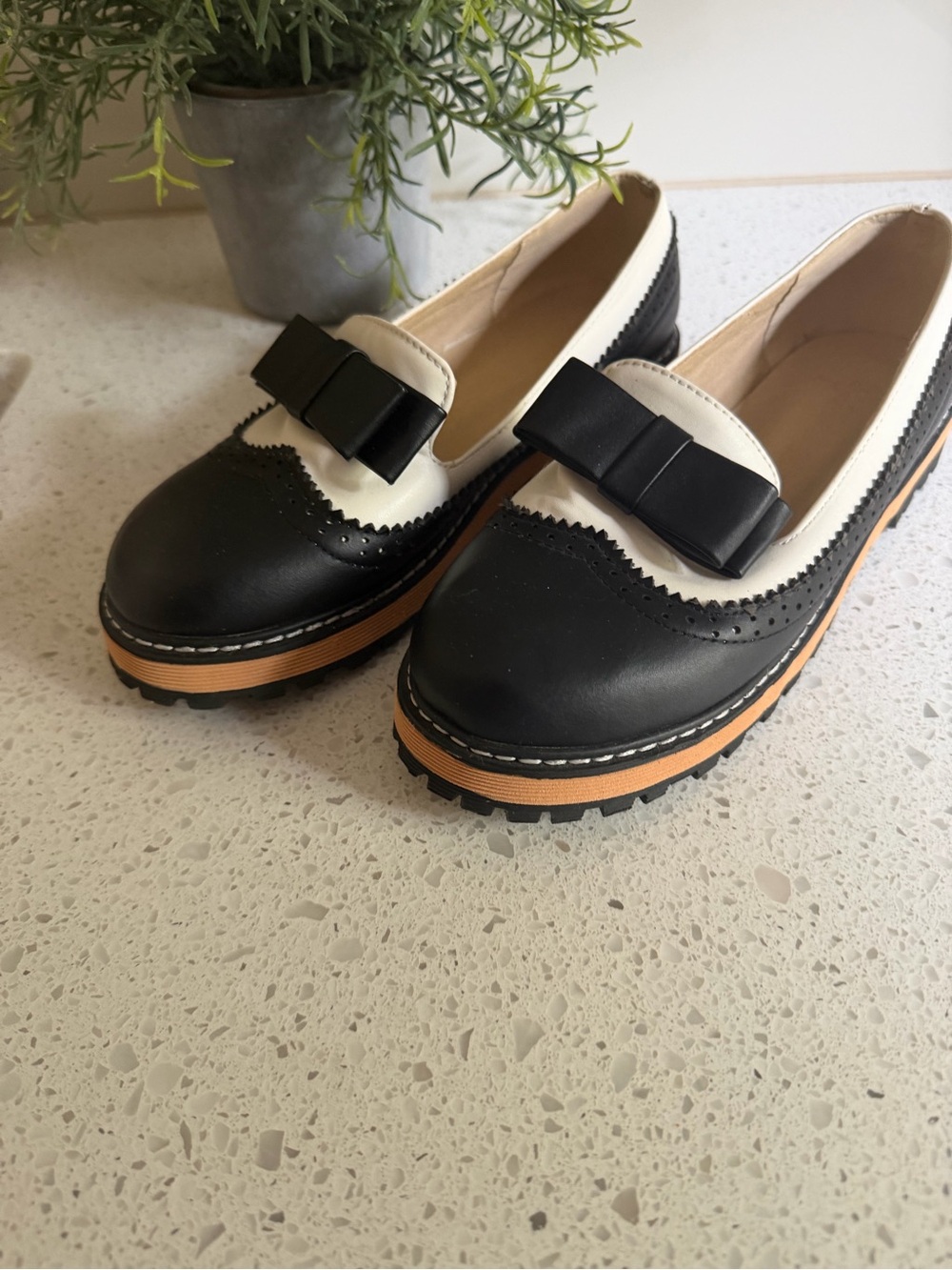 Two-Tone Black and White Bow Trim Platform Loafers for Women